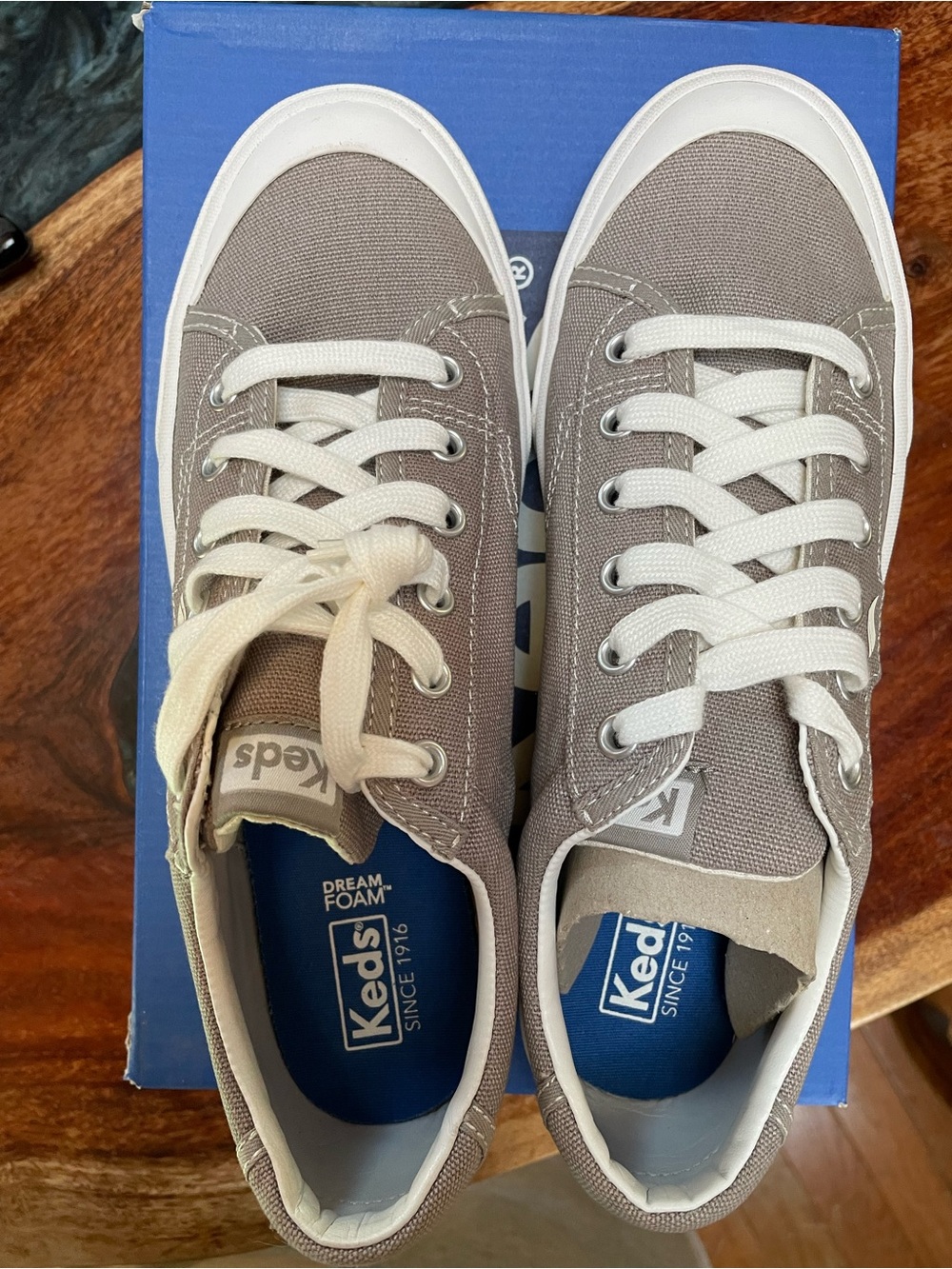 Keds Taupe Canvas Lace-Up Sneakers with White Trim 9.5M NWB